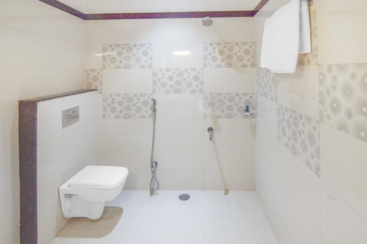 Hotel Saffron Varanasi Exterior foto