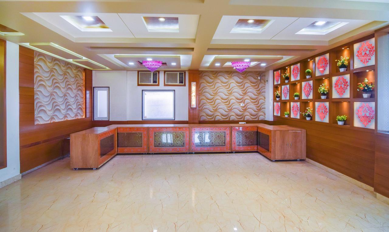 Hotel Saffron Varanasi Exterior foto