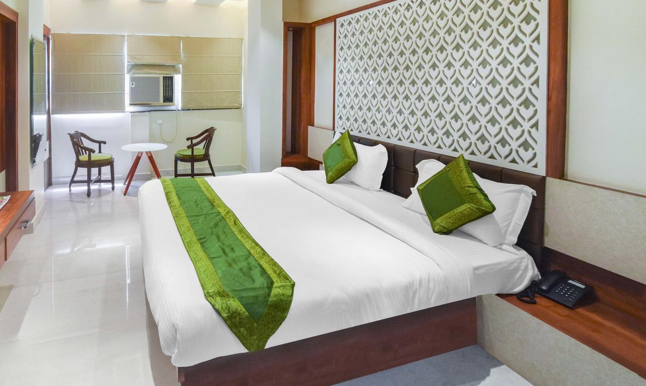 Hotel Saffron Varanasi Exterior foto